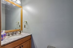 Blackstone Ln-S2407-045.jpg