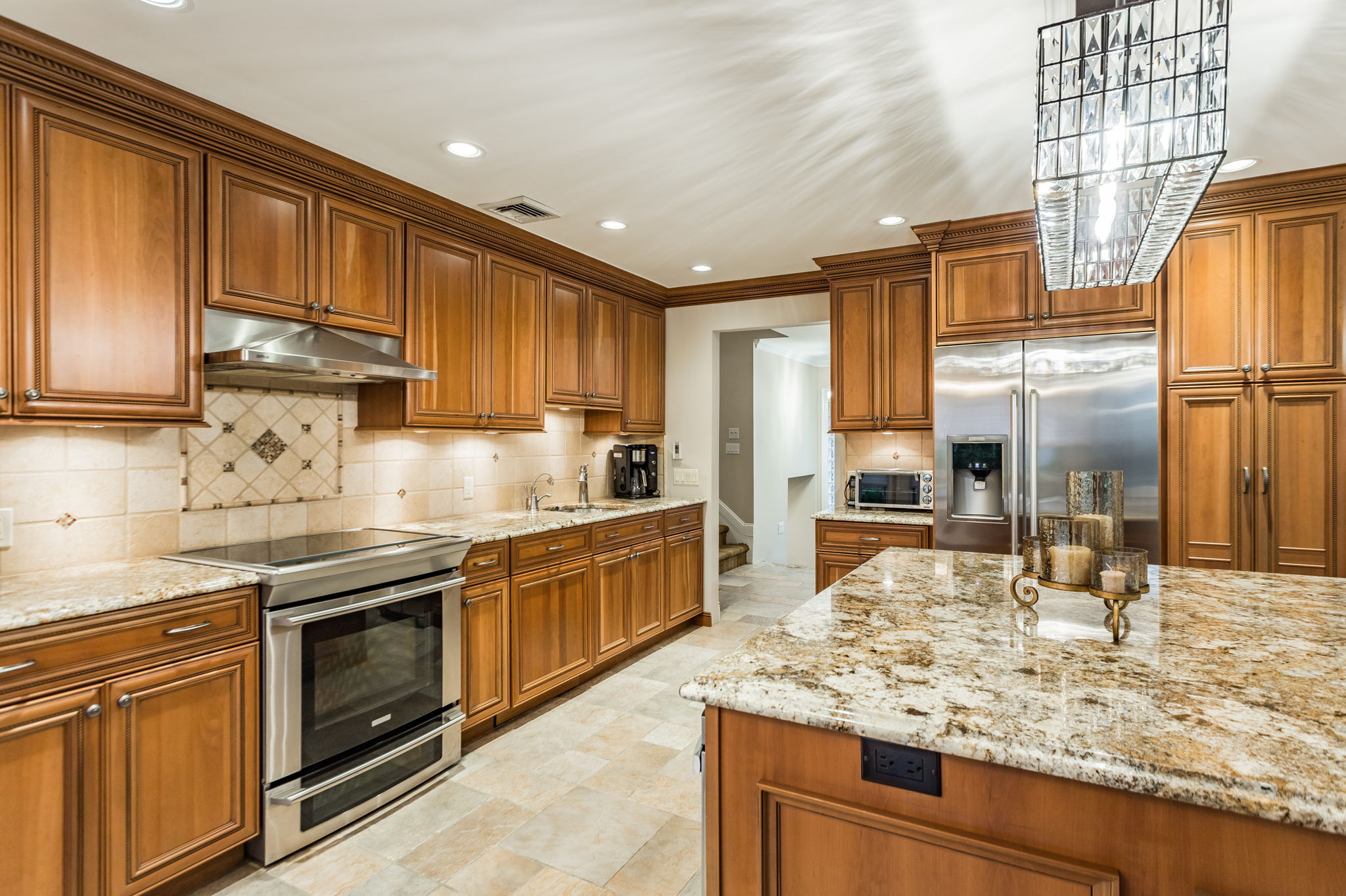  401 Bunker Dr, Oceanside, NY 11572, US Photo 24