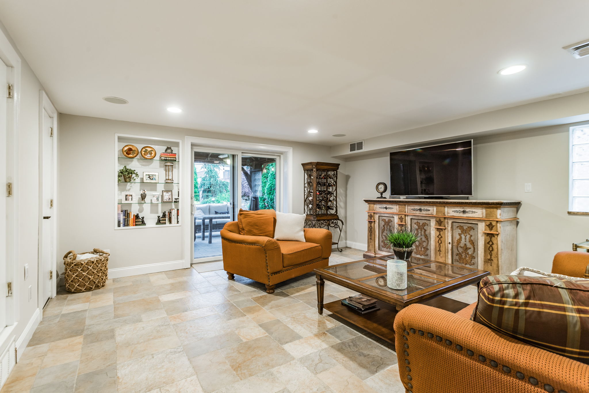  401 Bunker Dr, Oceanside, NY 11572, US Photo 39