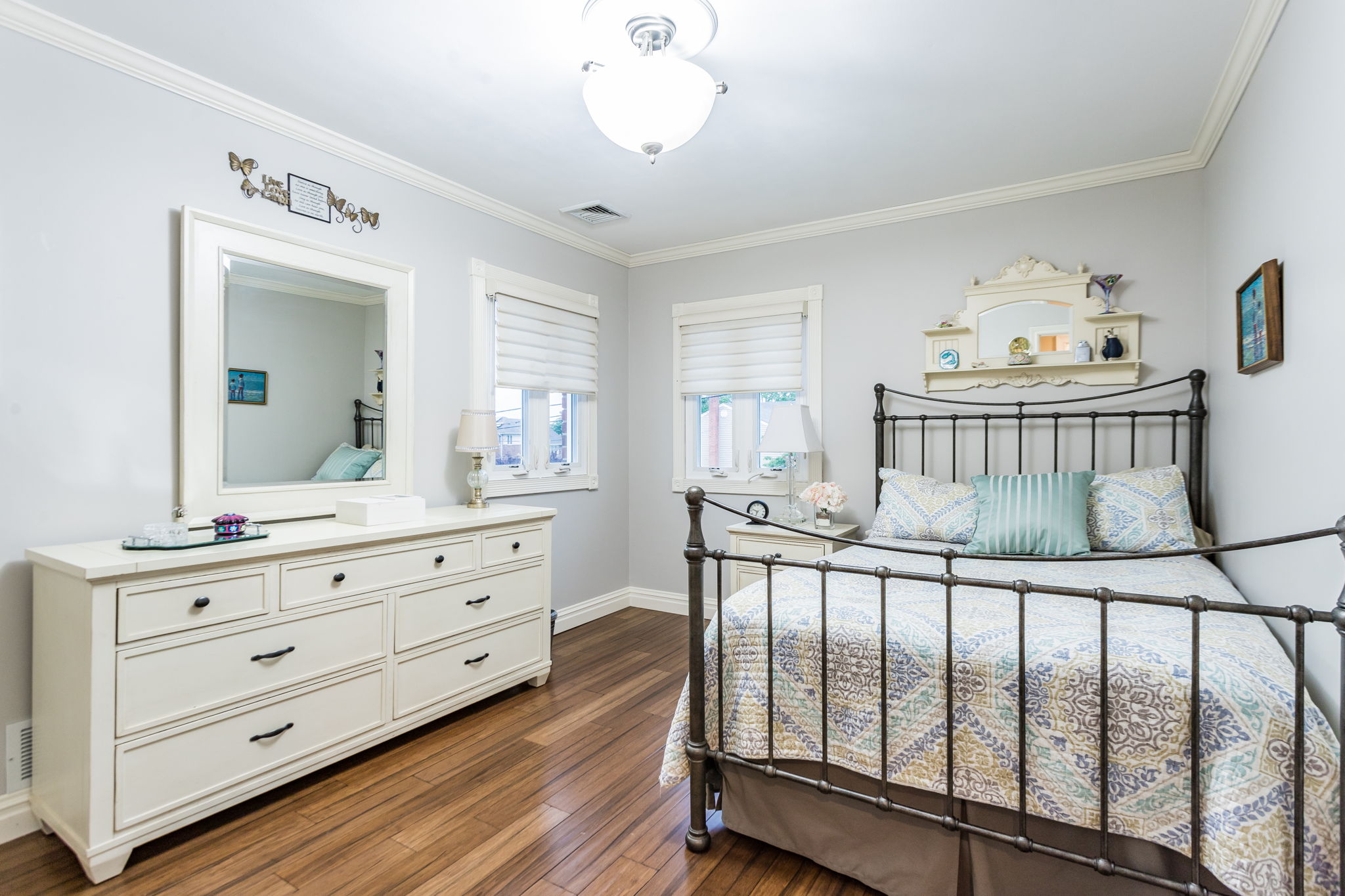  401 Bunker Dr, Oceanside, NY 11572, US Photo 29