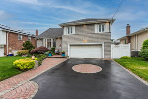  401 Bunker Dr, Oceanside, NY 11572, US Photo 2