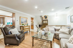  401 Bunker Dr, Oceanside, NY 11572, US Photo 8