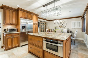  401 Bunker Dr, Oceanside, NY 11572, US Photo 20