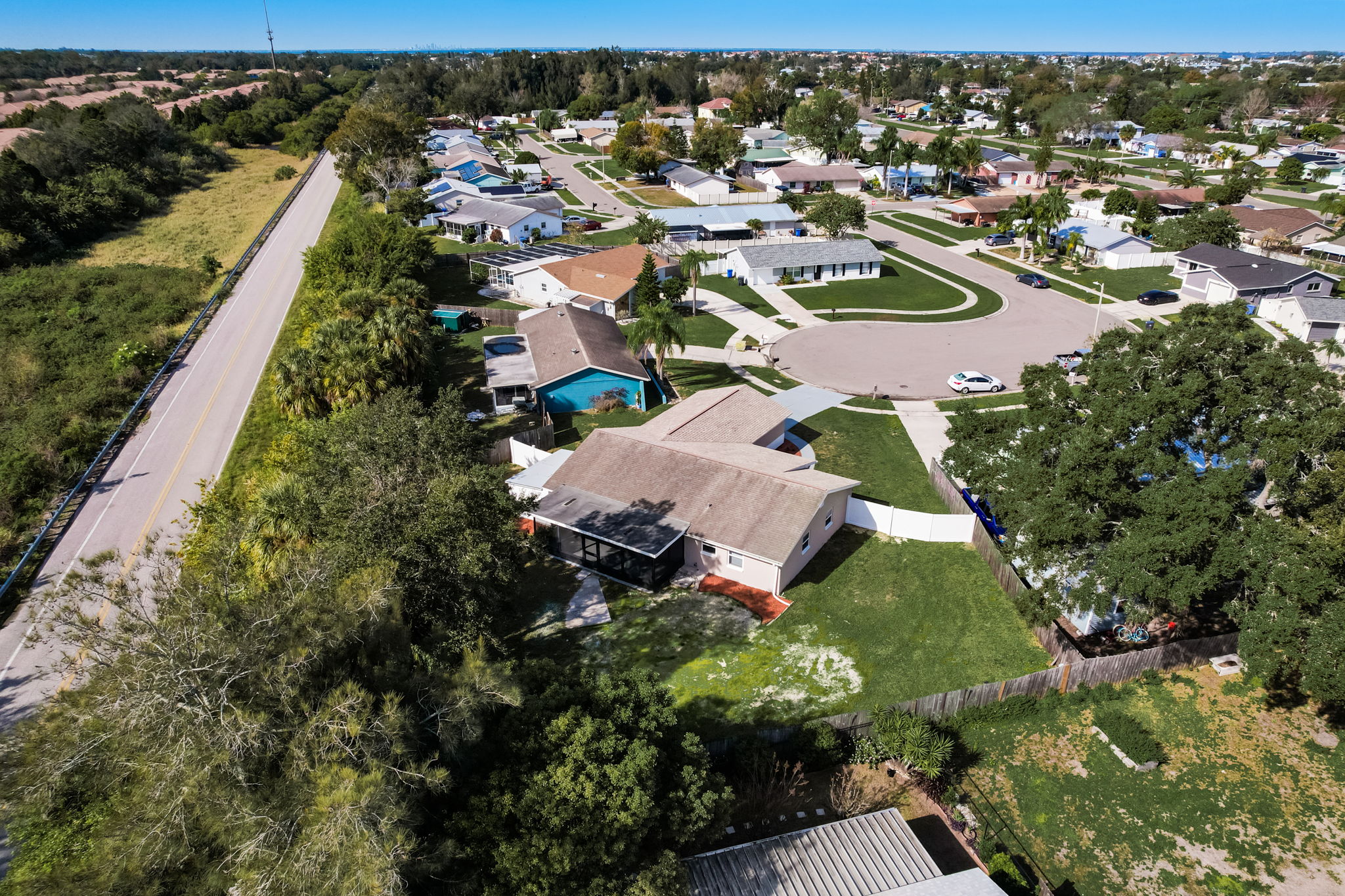 Buttonwood Ct-052