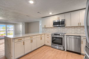 Buttonwood Ct-015