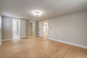 Buttonwood Ct-026