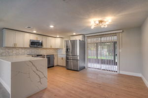 Buttonwood Ct-010