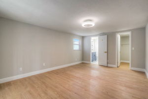 Buttonwood Ct-027