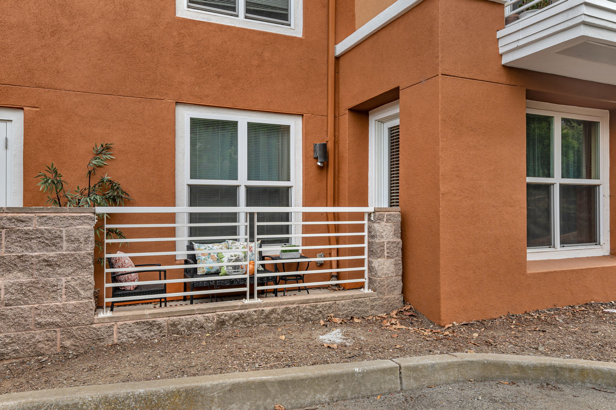  Photo 41