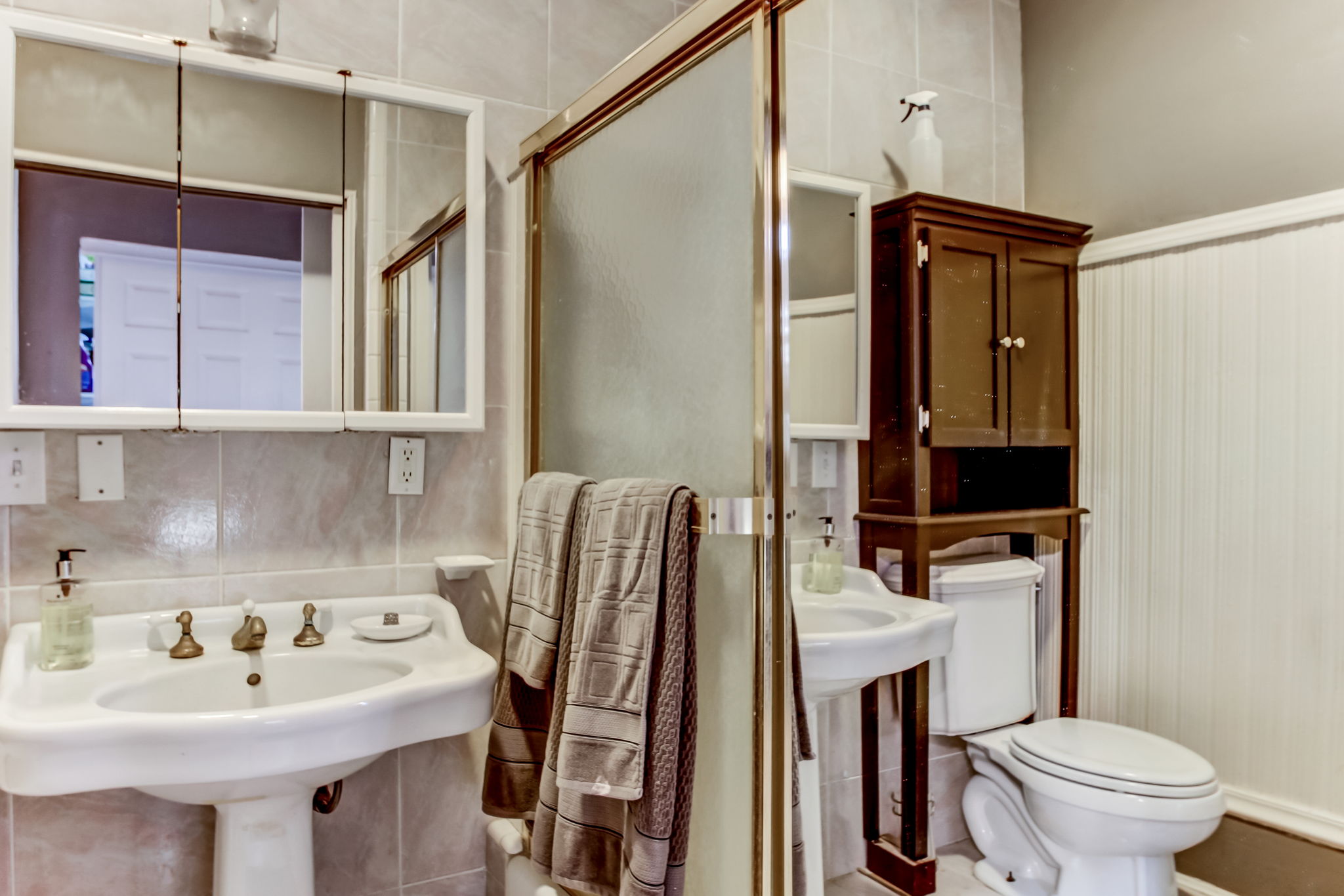 Main House First Full Bathroom