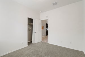  Photo 36