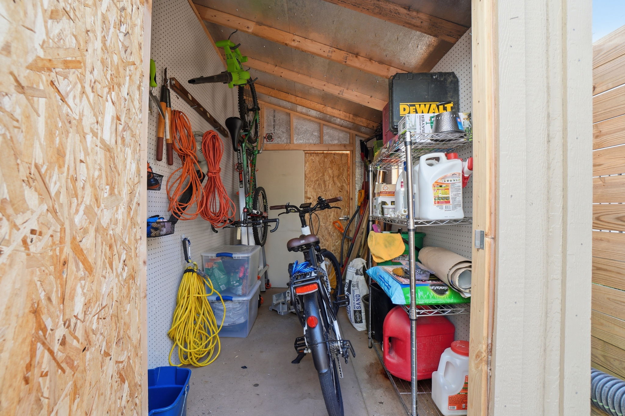  Photo 30