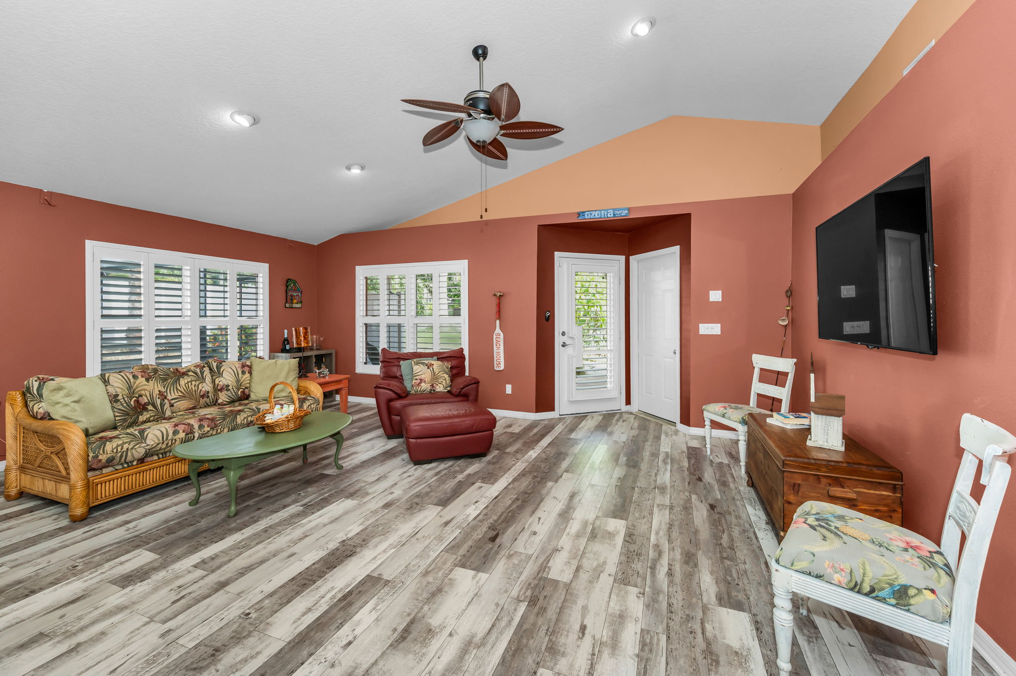 Living Room2