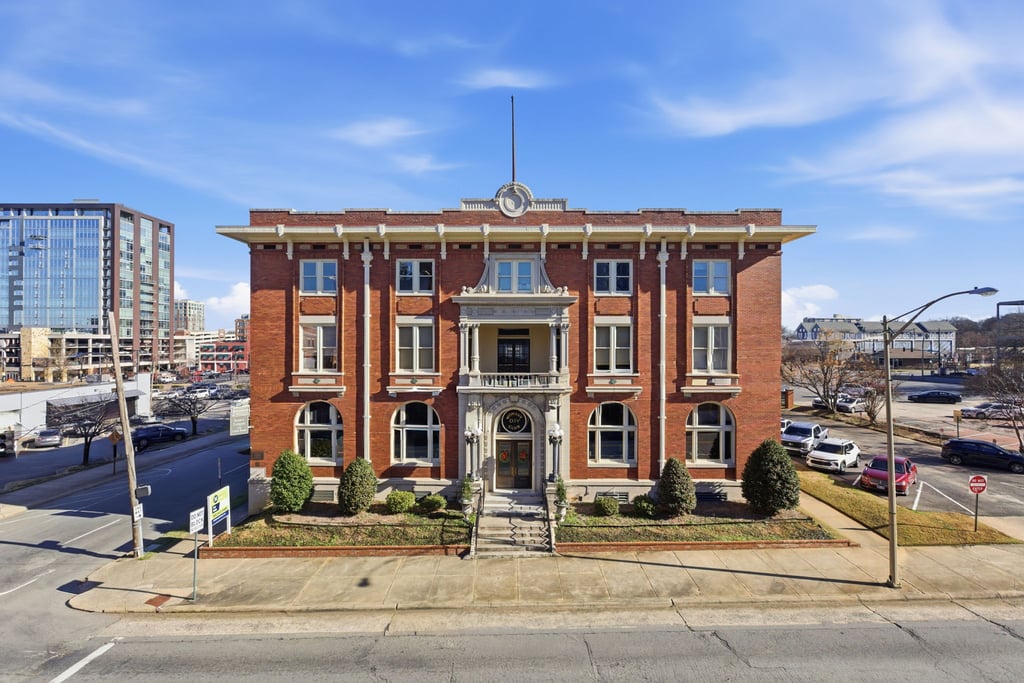 Commercial in Little Rock, Arkansas, real estate media by Avery & Bryant