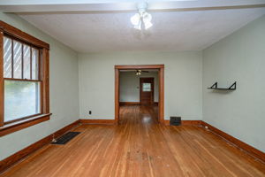  Photo 52