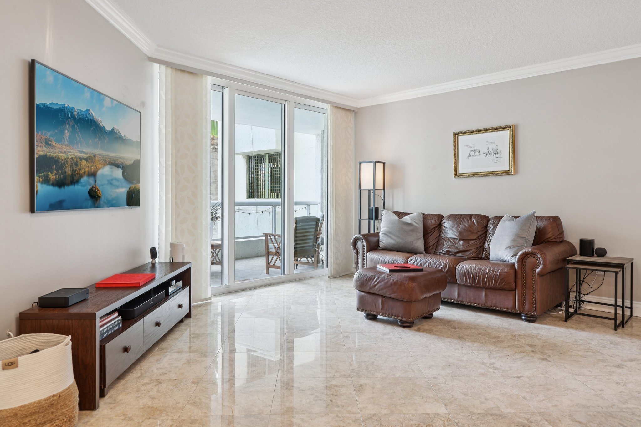 SW 4th Ave 301-S0511-007.jpg