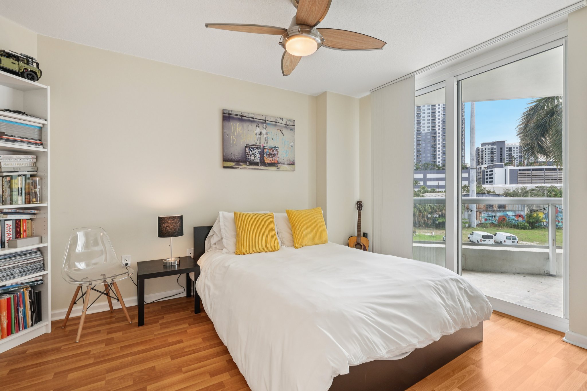 SW 4th Ave 301-S0511-026.jpg