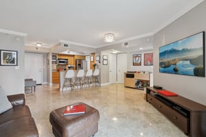 SW 4th Ave 301-S0511-009.jpg