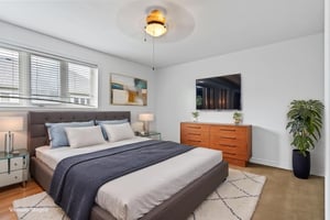 401 Wright Cres-18 virtually staged.jpeg