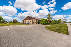  Photo 0