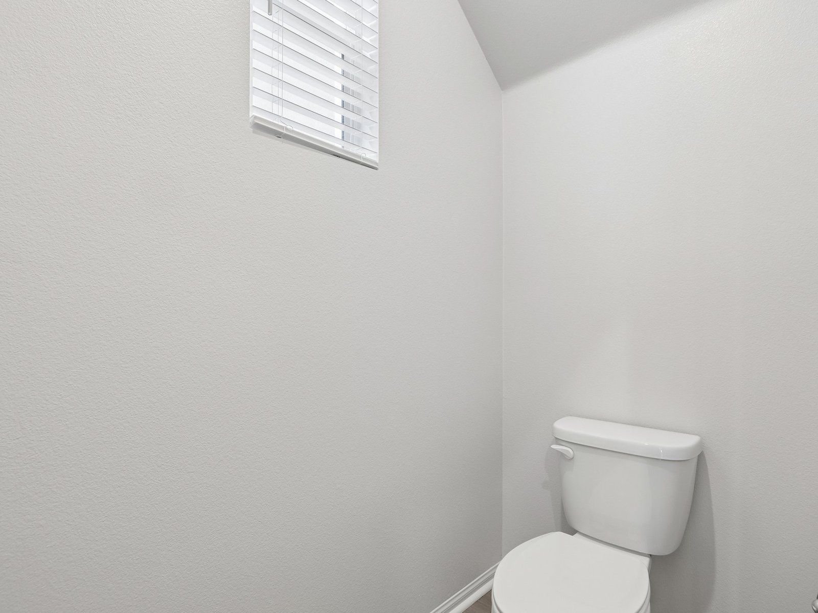 SCA_Prado_Plan2_40112CamposElegantes_HalfBath_001