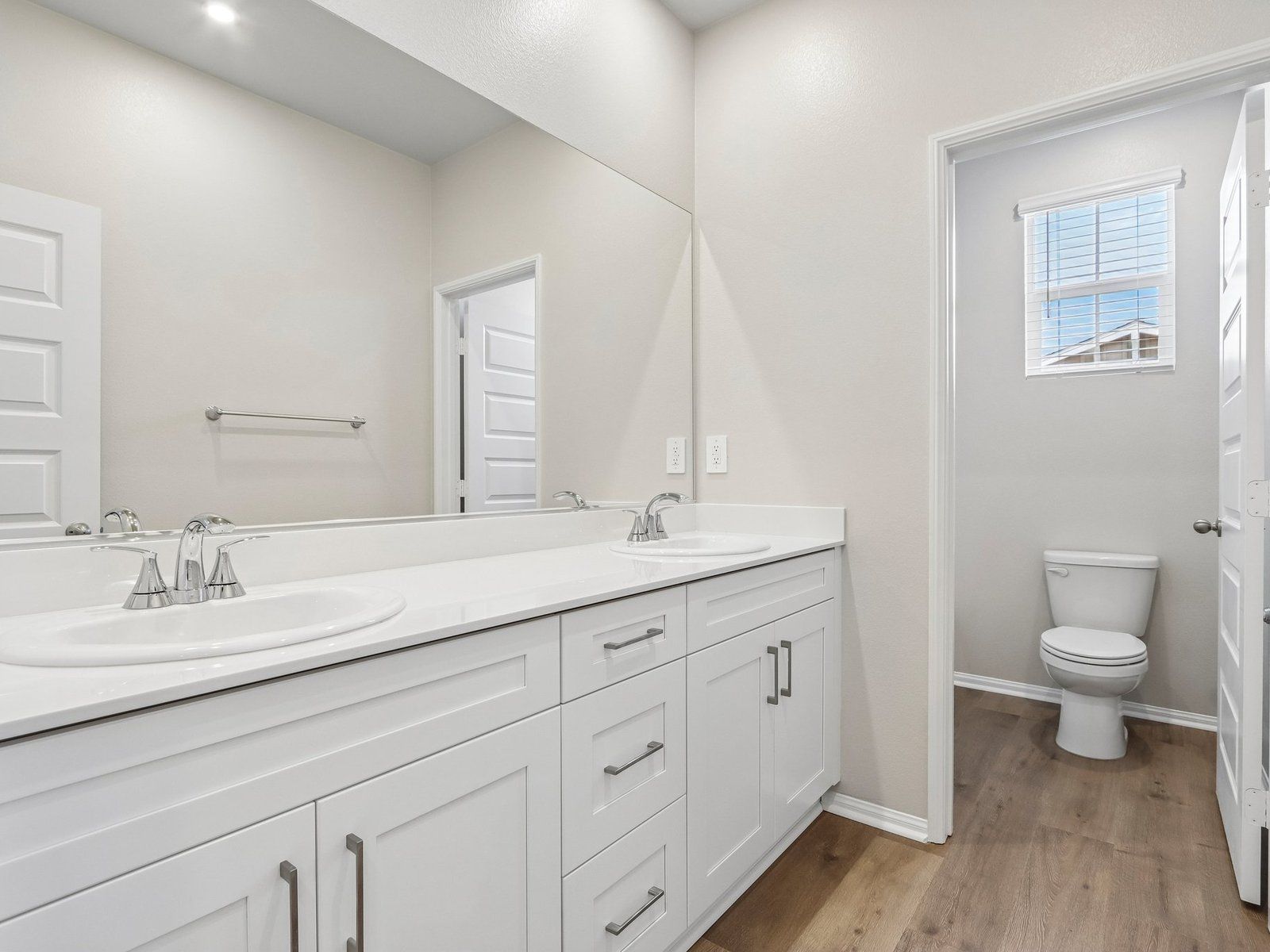 SCA_Prado_Plan4_40118CamposElegantes_Bathroom_002
