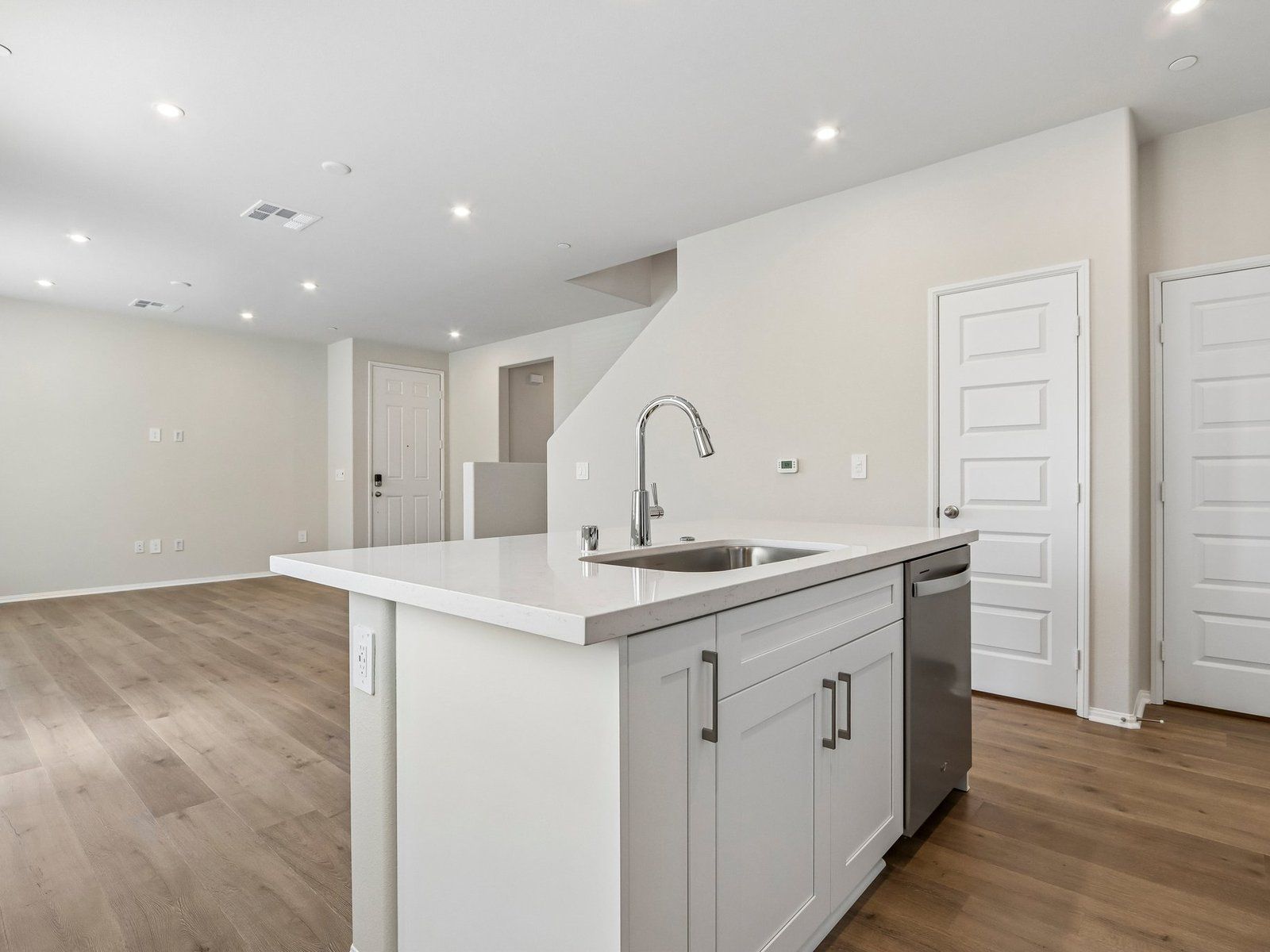 SCA_Prado_Plan4_40118CamposElegantes_Kitchen_006