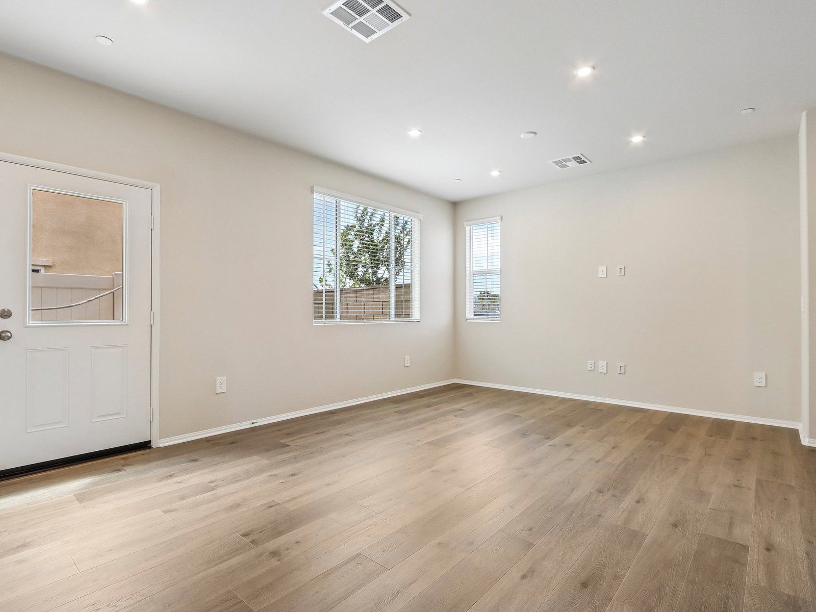 SCA_Prado_Plan4_40118CamposElegantes_LivingRoom_002