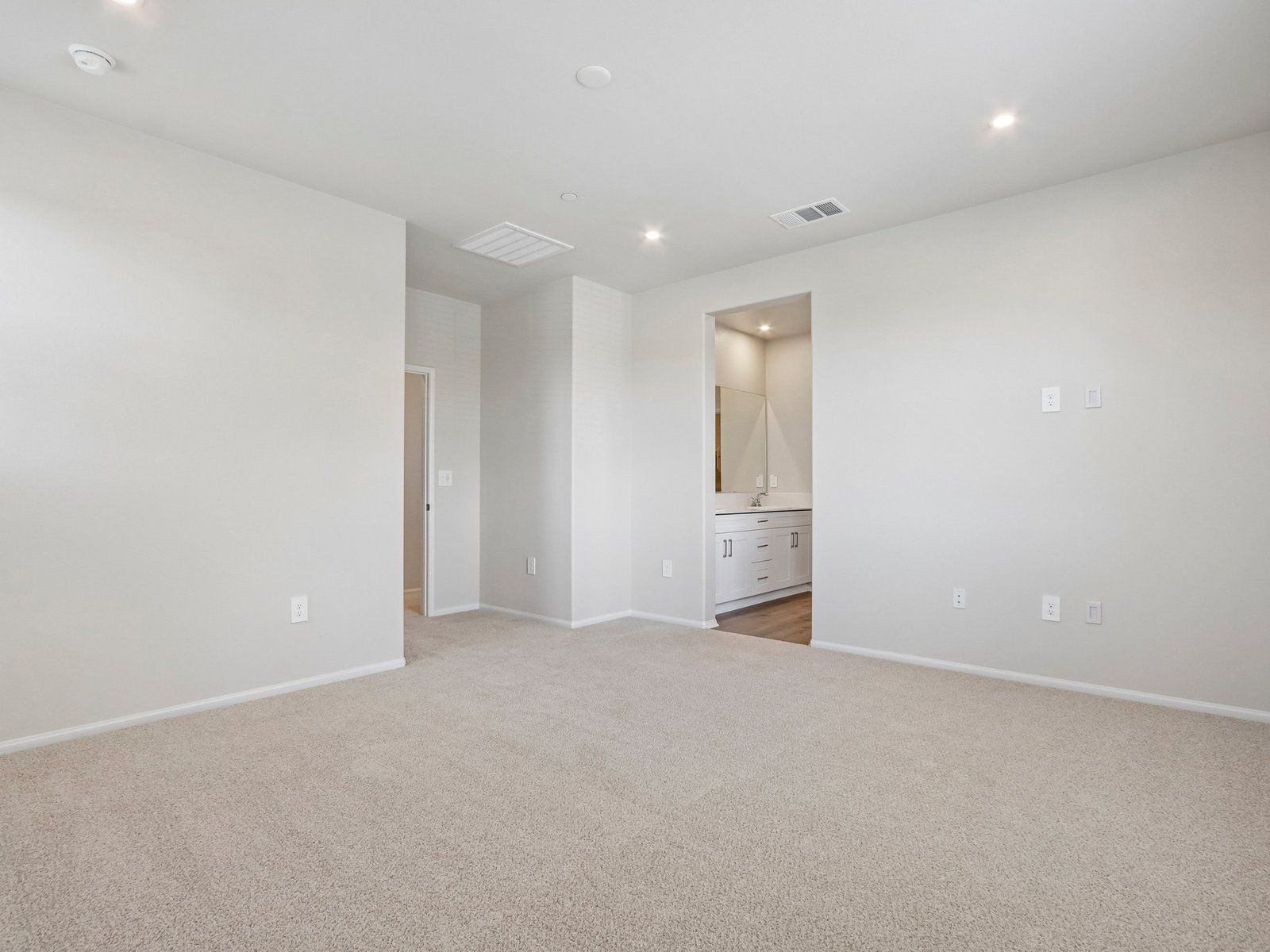SCA_Prado_Plan4_40118CamposElegantes_PrimaryBedroom_003