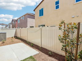 SCA_Prado_Plan4_40118CamposElegantes_Backyard_001