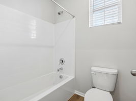 SCA_Prado_Plan4_40118CamposElegantes_Bathroom_003