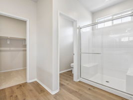 SCA_Prado_Plan4_40118CamposElegantes_PrimaryBathroom_001