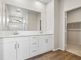 SCA_Prado_Plan4_40118CamposElegantes_PrimaryBathroom_002