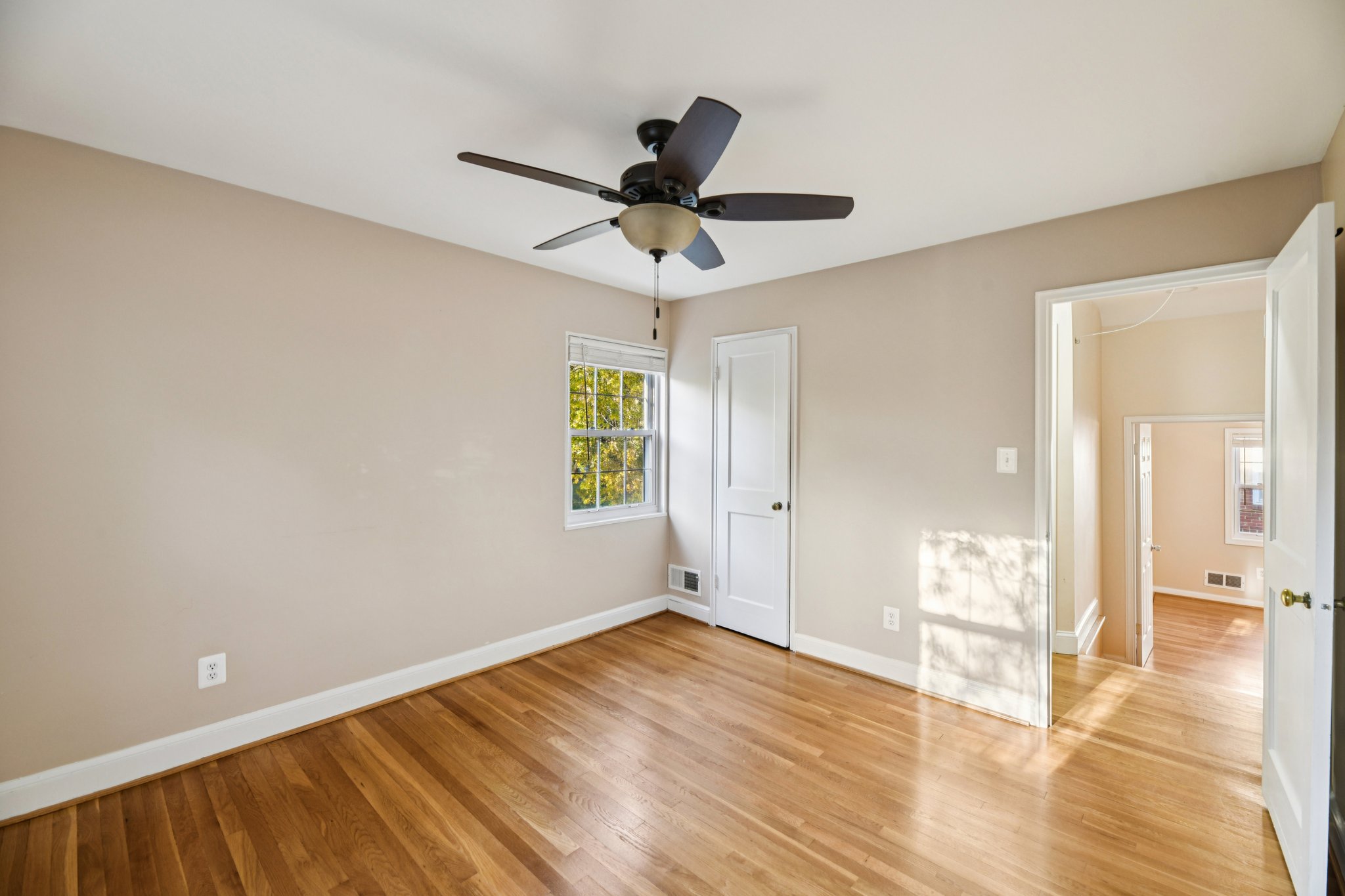 Beechwood Rd-S2410-032.jpg