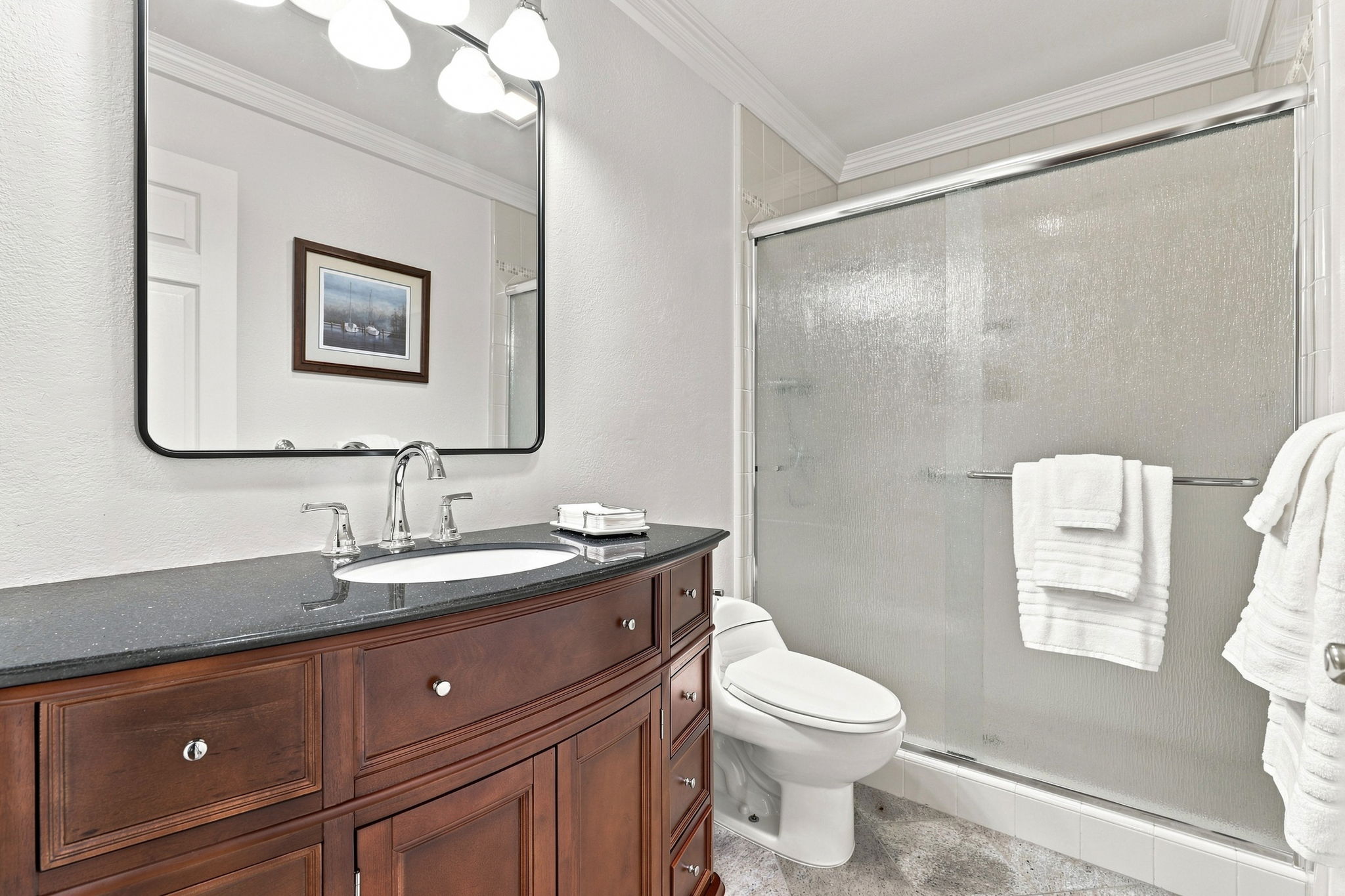 025_F8_4012 Clubhouse Ct