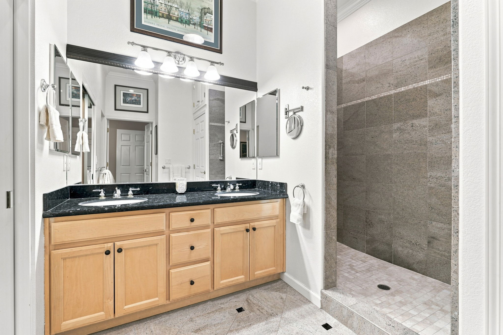 026_F8_4012 Clubhouse Ct