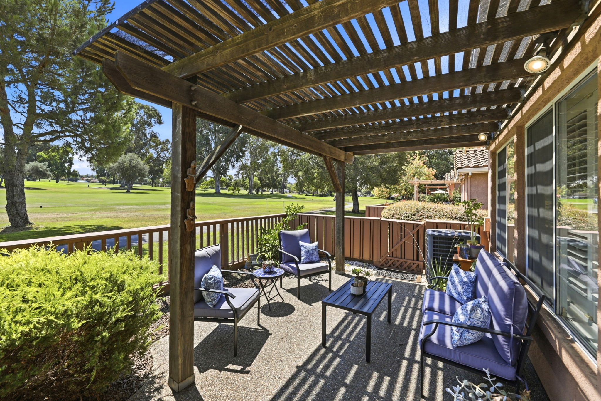 032_F8_4012 Clubhouse Ct