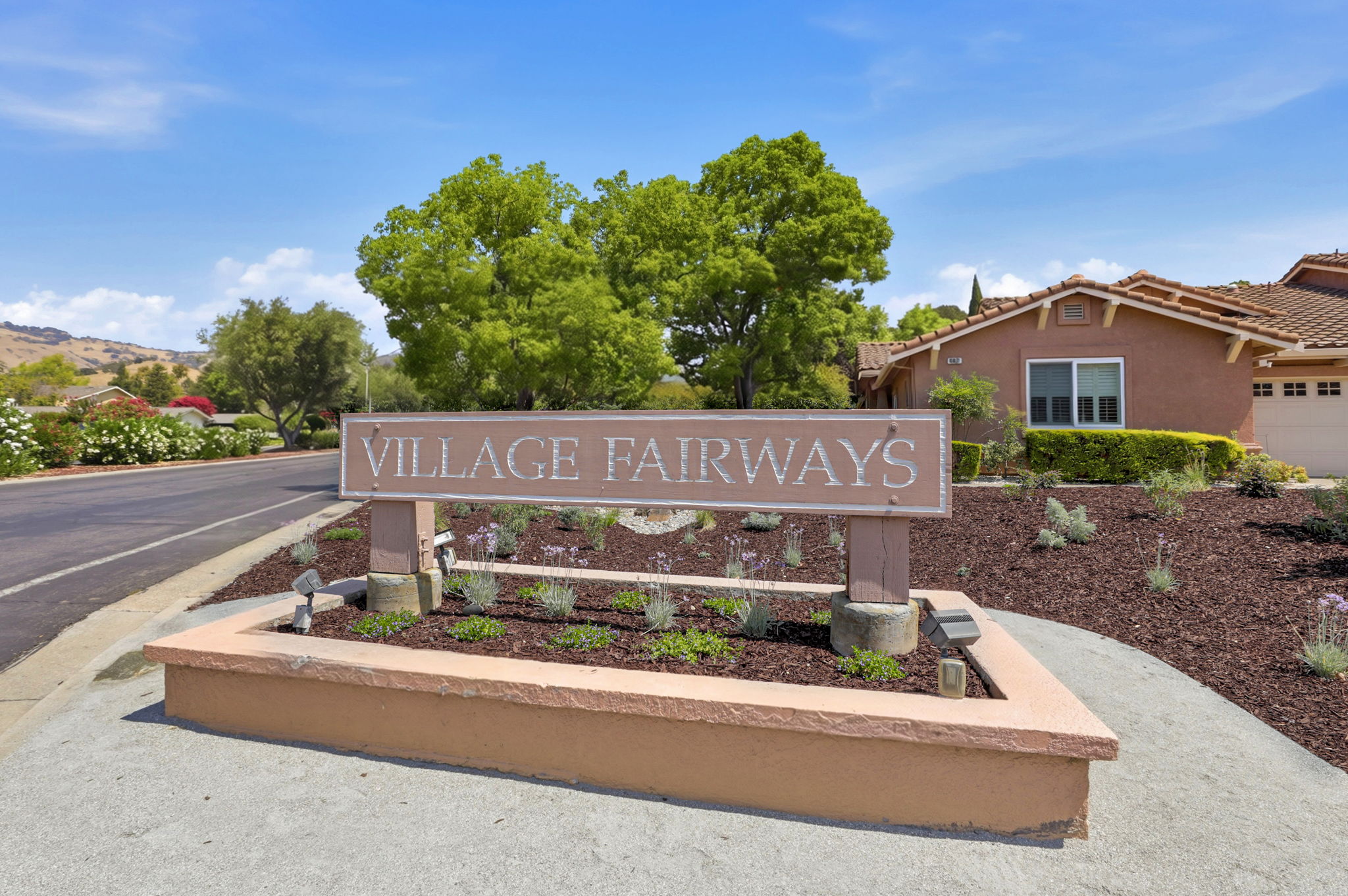 039_F8_4012 Clubhouse Ct