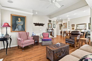 010_F8_4012 Clubhouse Ct