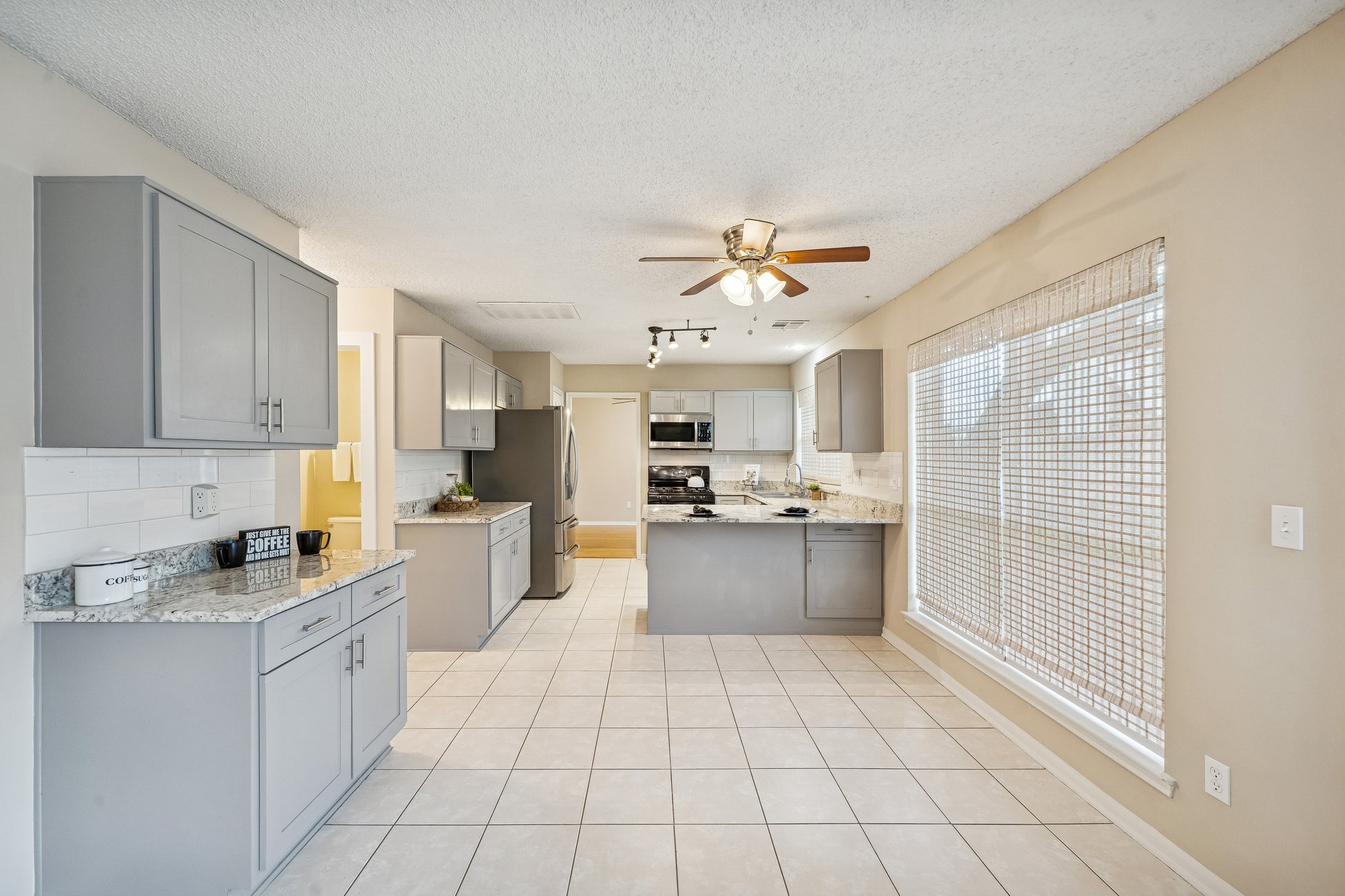 4012 Hazelwood Dr, Pearland, TX 77584-007.jpg