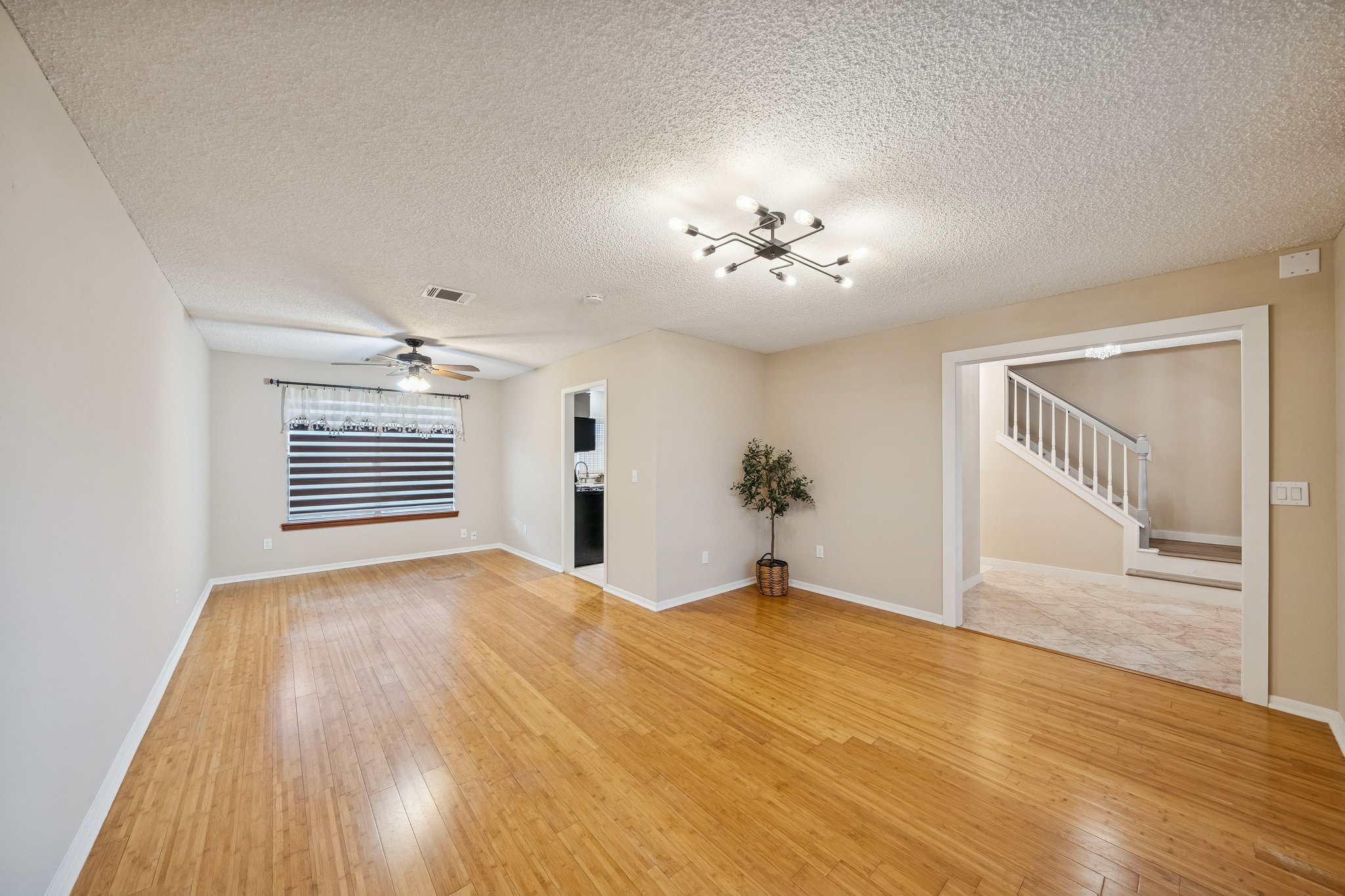 4012 Hazelwood Dr, Pearland, TX 77584-014.jpg