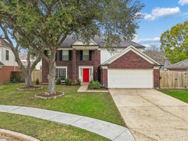 4012 Hazelwood Dr, Pearland, TX 77584-001.jpg