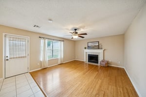 4012 Hazelwood Dr, Pearland, TX 77584-005.jpg