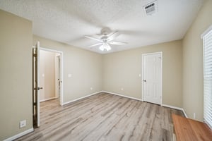 4012 Hazelwood Dr, Pearland, TX 77584-027.jpg