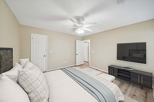 4012 Hazelwood Dr, Pearland, TX 77584-029 virtually staged.jpeg