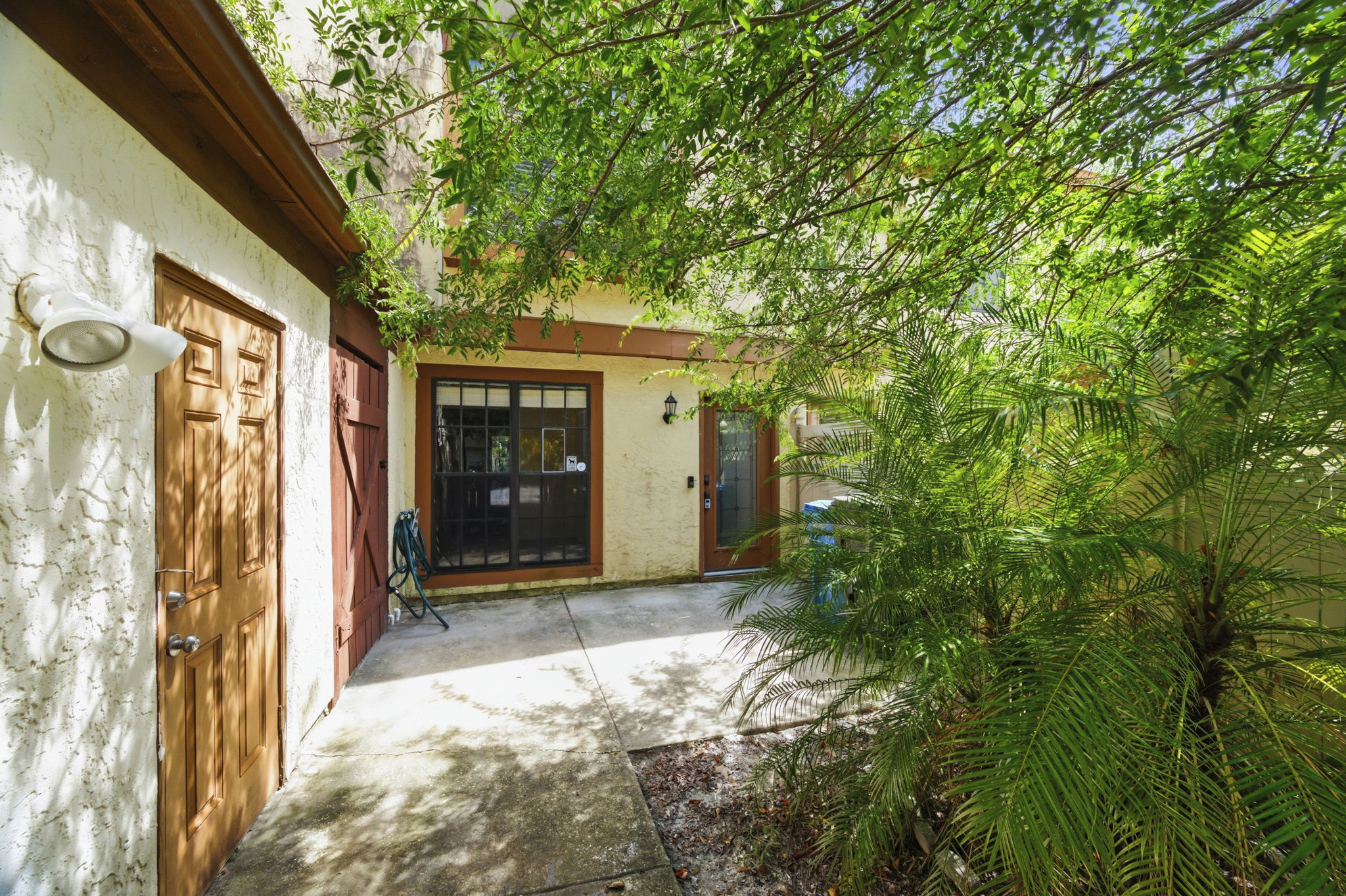 Front Exteriors (3)