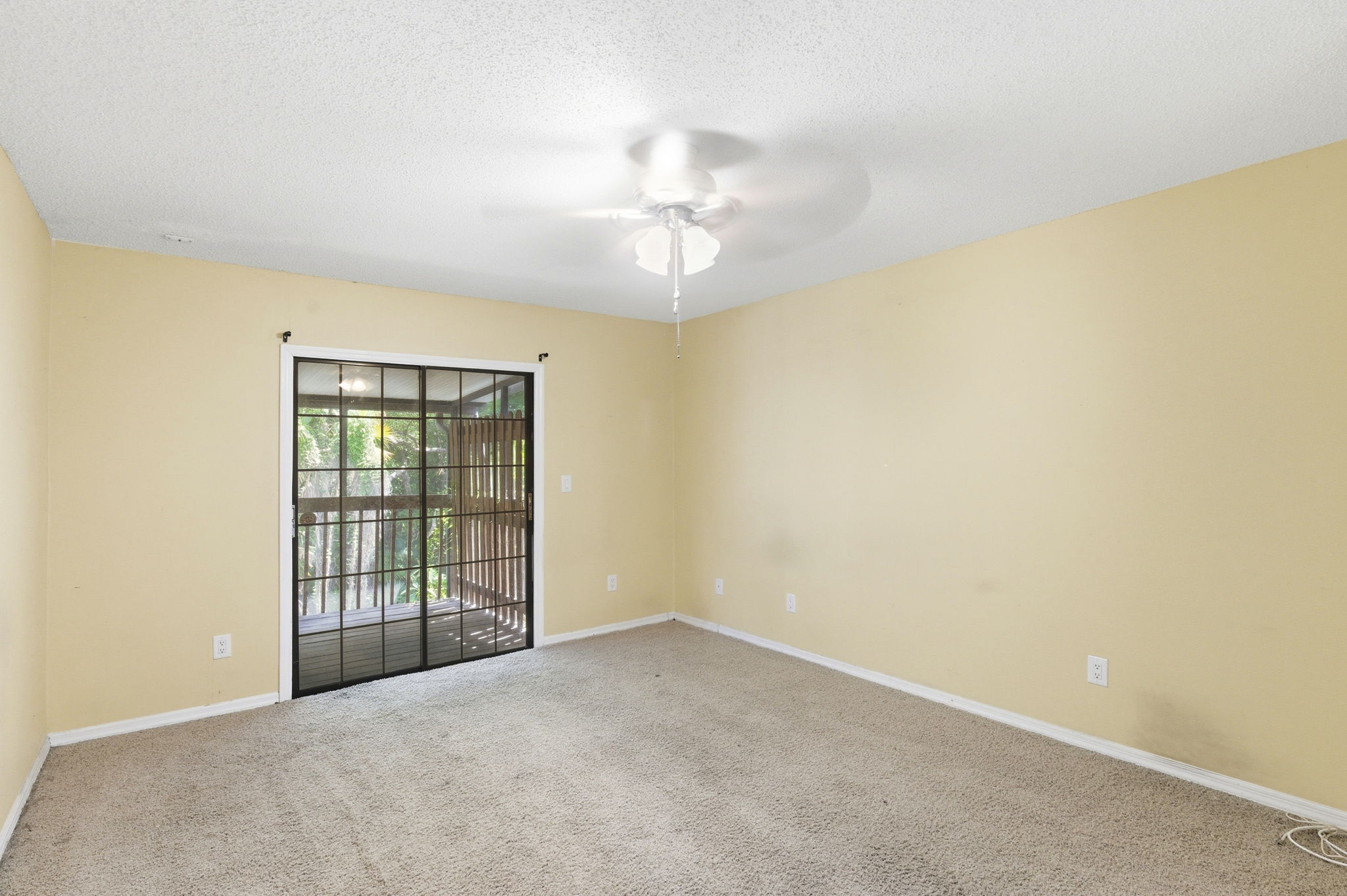 Interiors (25)