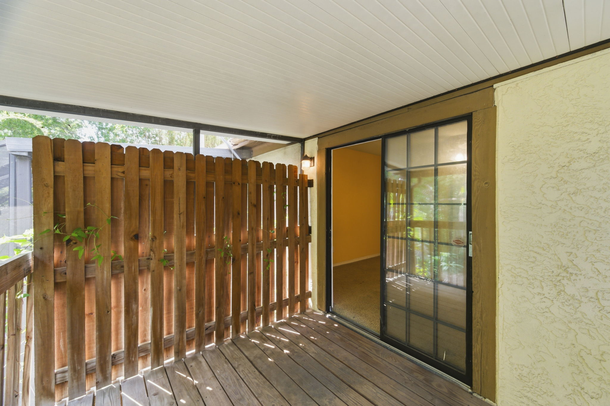 Interiors (28)