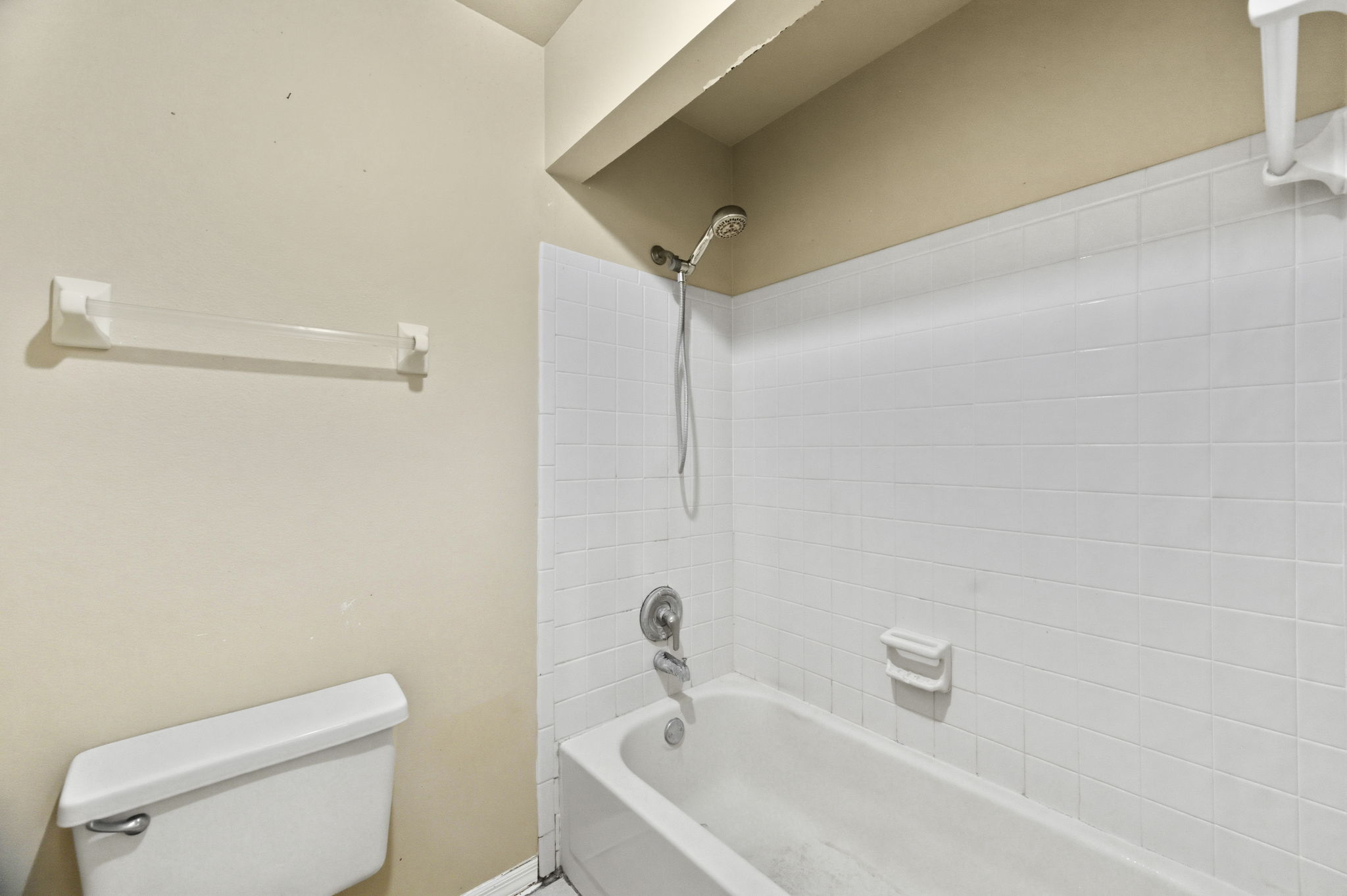 Interiors (31)