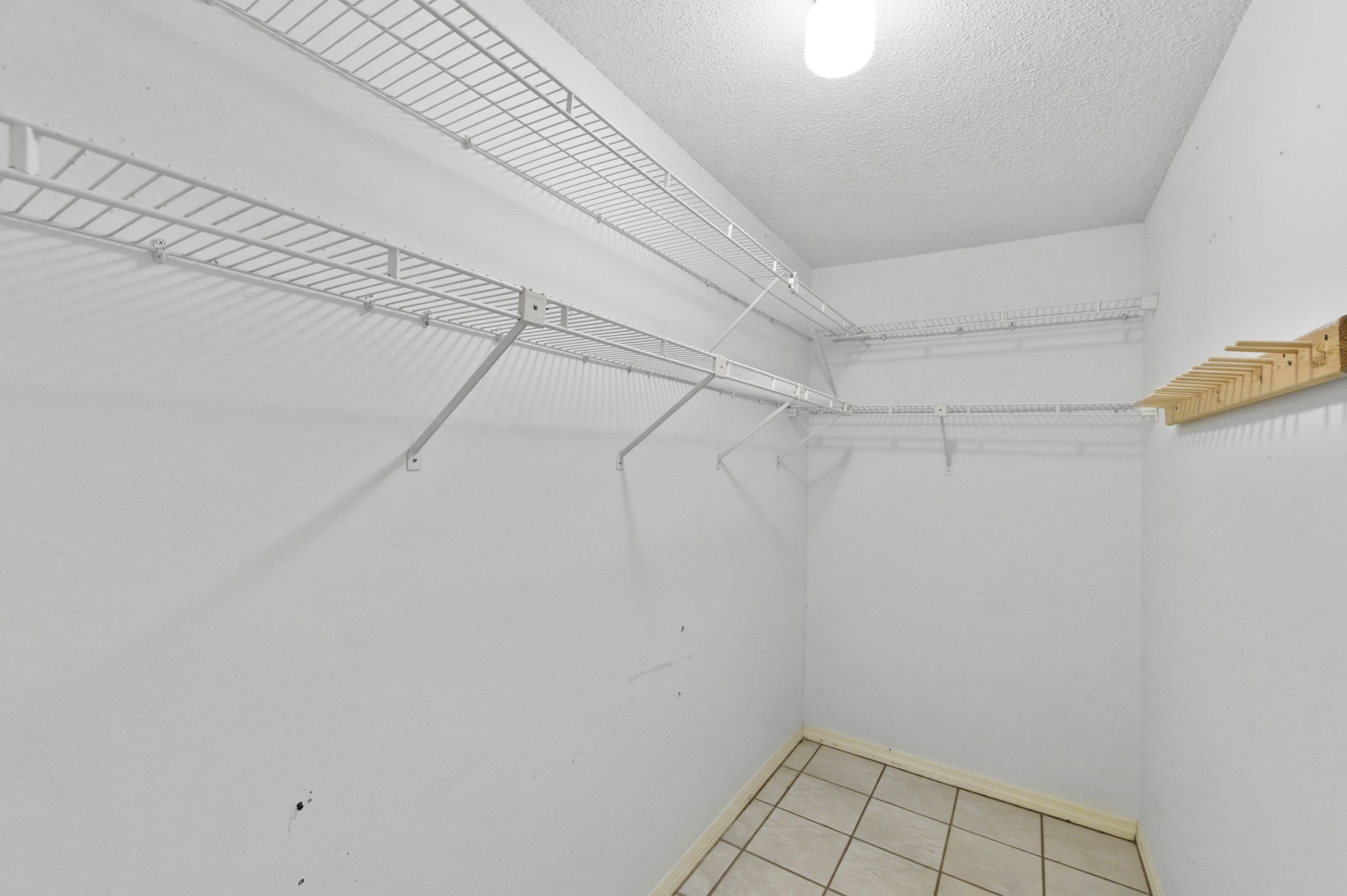 Interiors (32)